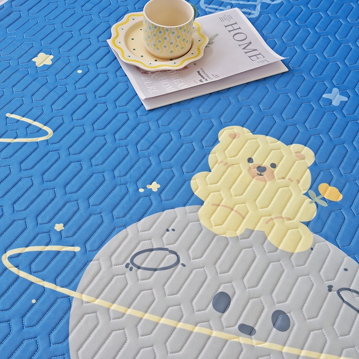 91家纺网 家纺一手货源 找家纺 佳鸿家纺 2026新款冰丝防水乳胶凉席隔尿垫姨妈垫床垫保护垫单人床双人床可机洗 防水太空星球