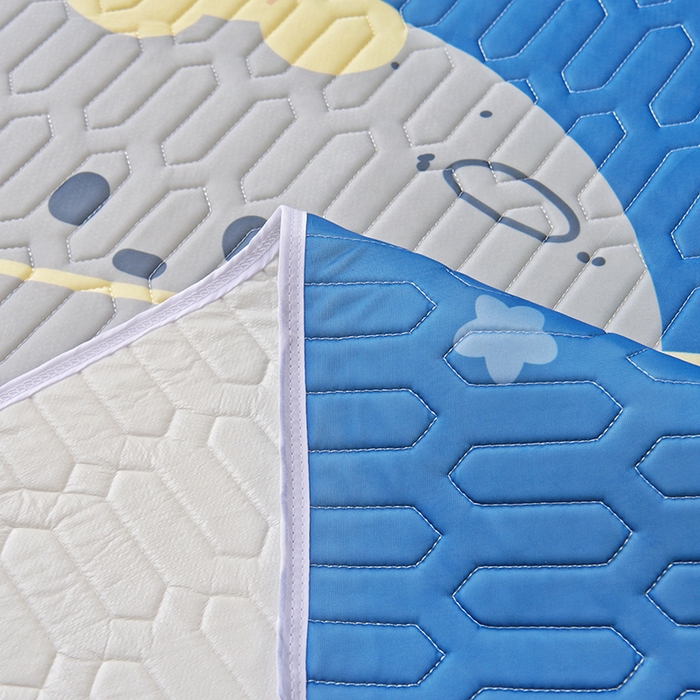 91家纺网 家纺一手货源 找家纺 佳鸿家纺 2026新款冰丝防水乳胶凉席隔尿垫姨妈垫床垫保护垫单人床双人床可机洗 防水太空星球