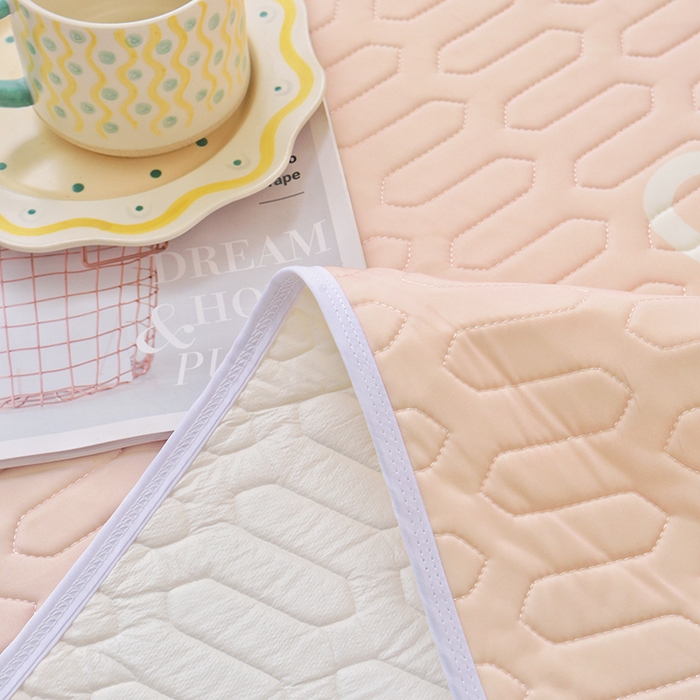 91家纺网 家纺一手货源 找家纺 佳鸿家纺 2026新款冰丝防水乳胶凉席隔尿垫姨妈垫床垫保护垫单人床双人床可机洗 防水白熊-咖