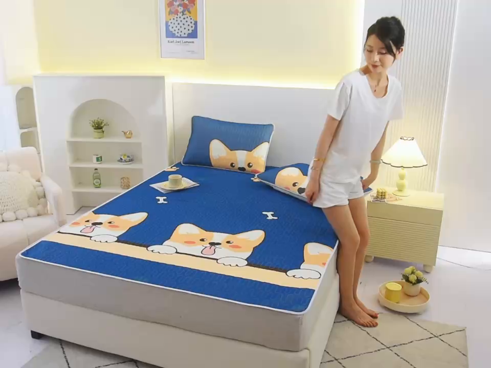 91家纺网 家纺一手货源 找家纺 佳鸿家纺 2026新款冰丝防水乳胶凉席隔尿垫姨妈垫床垫保护垫单人床双人床可机洗 防水蔚蓝柯基