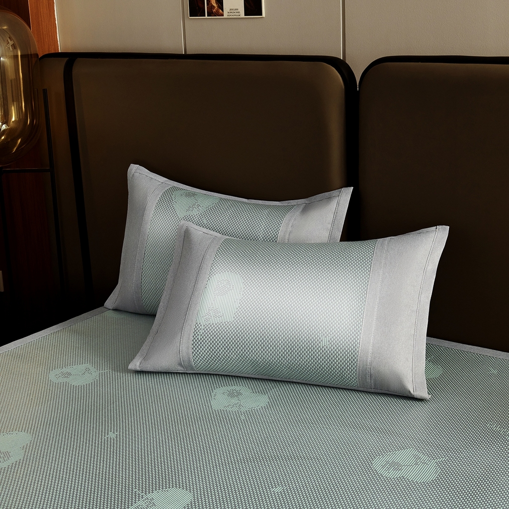 91家纺网 家纺一手货源 找家纺 梵克保罗 2026春夏新款3D复合冰藤凉席三件套 冰藤-心心相印-绿