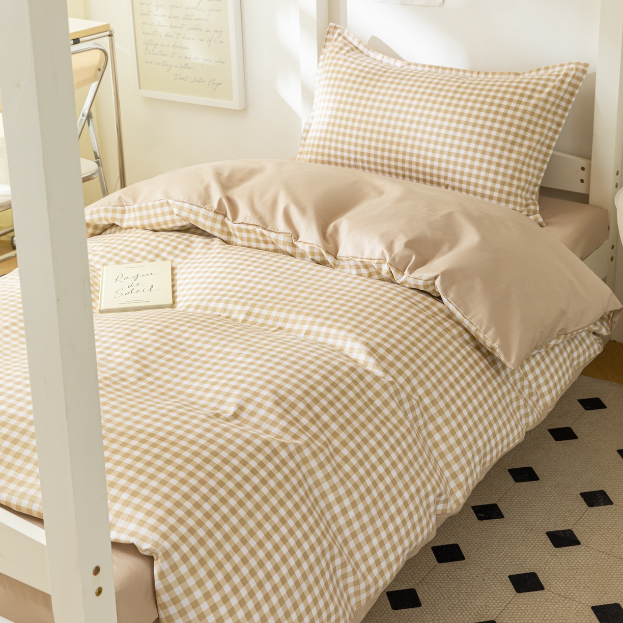 91家纺网 家纺一手货源 找家纺 天之爱 2026年新款13372全棉三件套学生上下铺6件套多件套咖小格