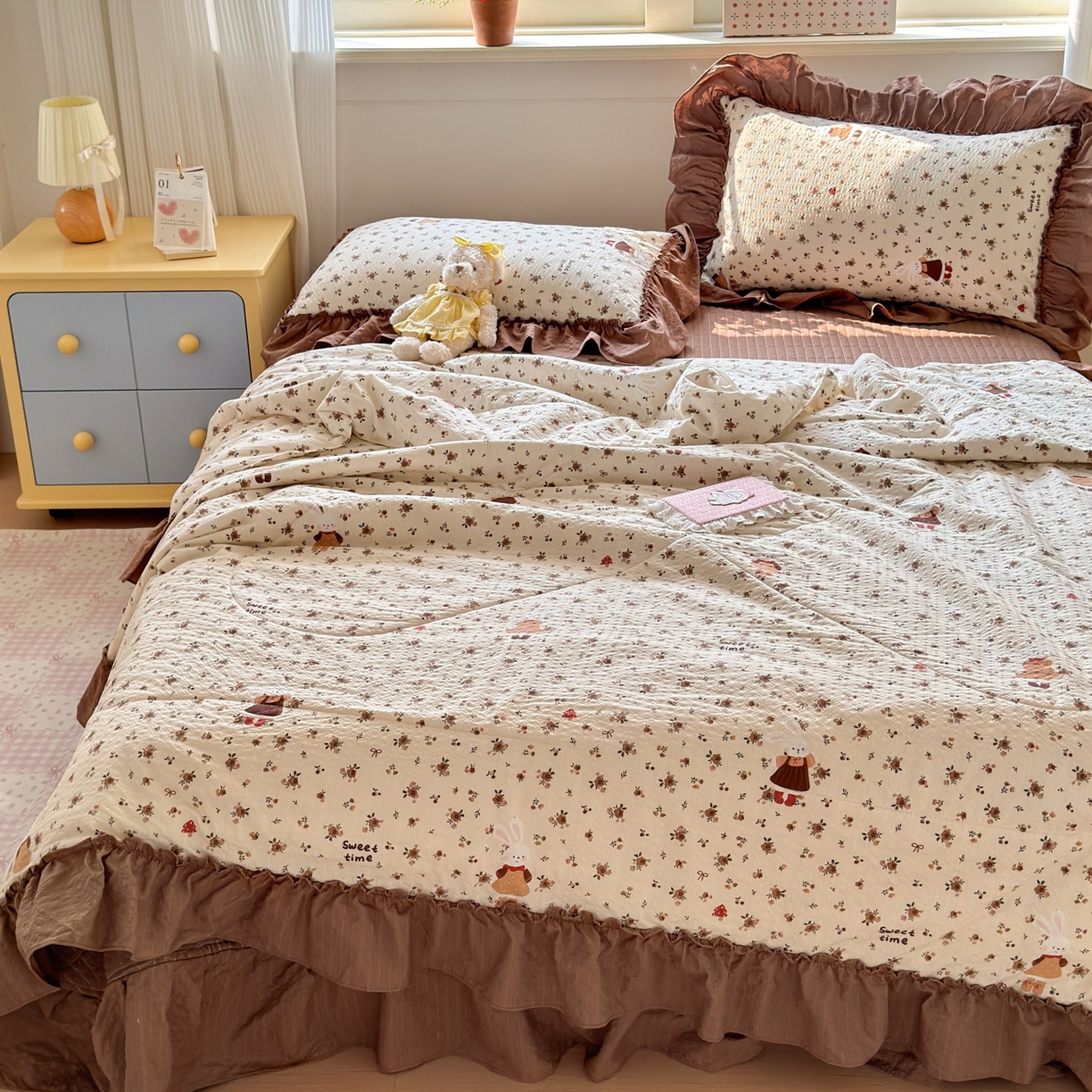 91家纺网 家纺一手货源 找家纺 禾沐 2026新款云感泡芙棉床盖夏被四件套AA款（夏被款） 田园兔