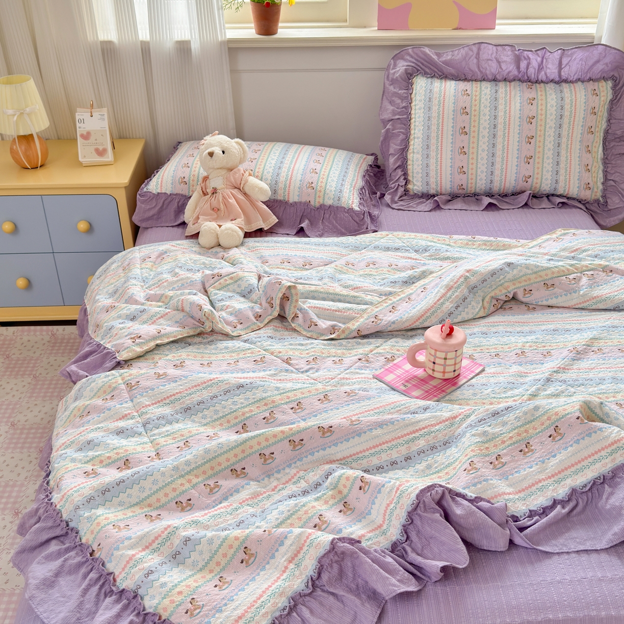 91家纺网 家纺一手货源 找家纺 禾沐 2026新款云感泡芙棉床盖夏被四件套AA款（夏被款） 甜心木马卷