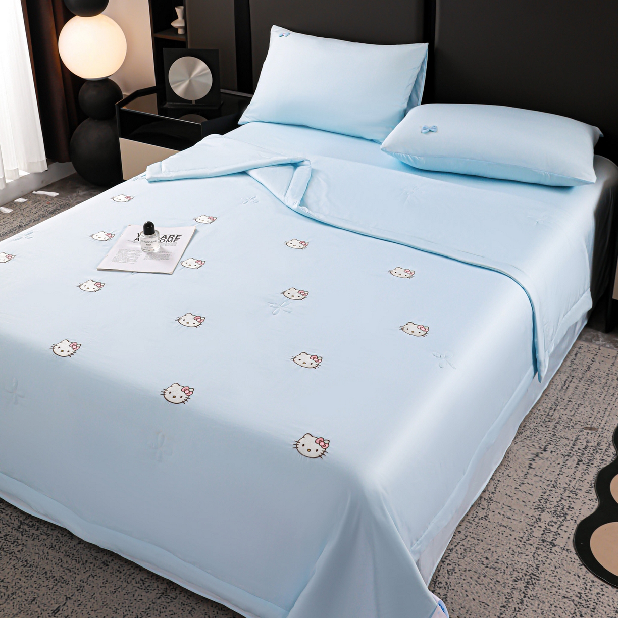 91家纺网 家纺一手货源 找家纺 佳鸿家纺 2026新款A类凉感冰柔丝刺绣手包边夏凉被夏被四件套 提供质检报告 冰蓝kt