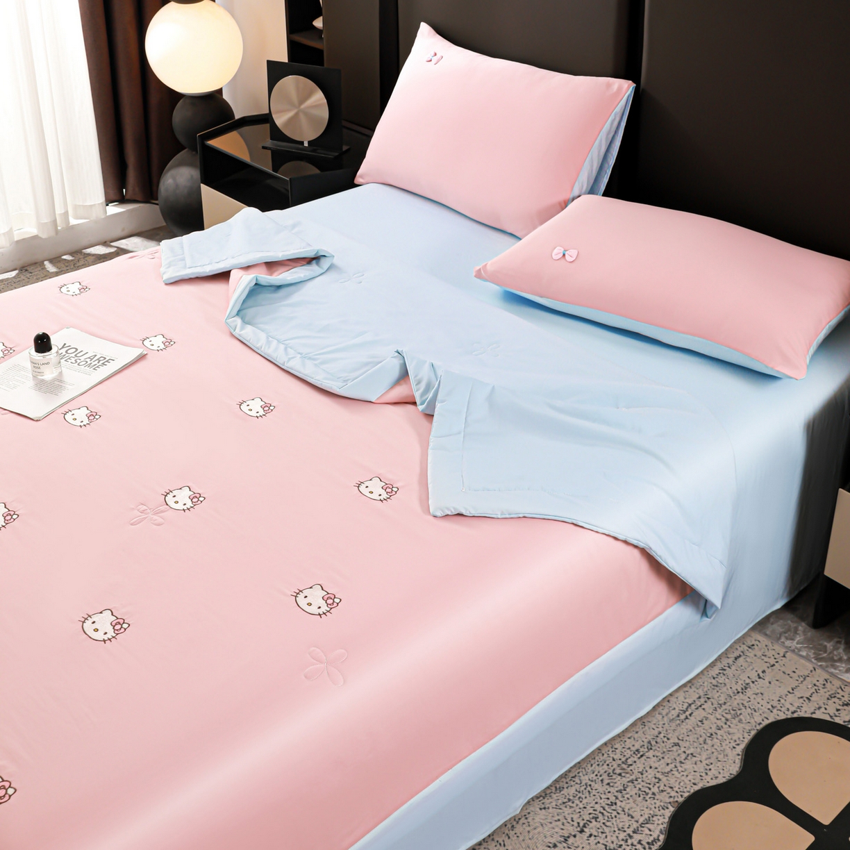 91家纺网 家纺一手货源 找家纺 佳鸿家纺 2026新款A类凉感冰柔丝刺绣手包边夏凉被夏被四件套 提供质检报告 粉蓝kt