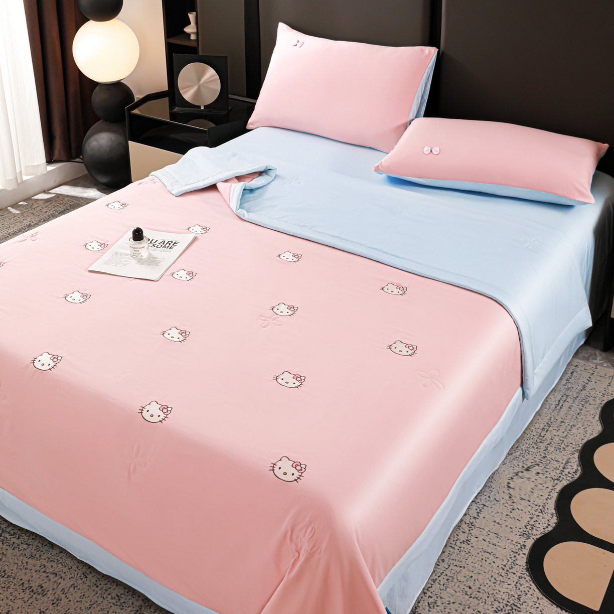 91家纺网 家纺一手货源 找家纺 佳鸿家纺 2026新款A类凉感冰柔丝刺绣手包边夏凉被夏被四件套 提供质检报告 粉蓝kt