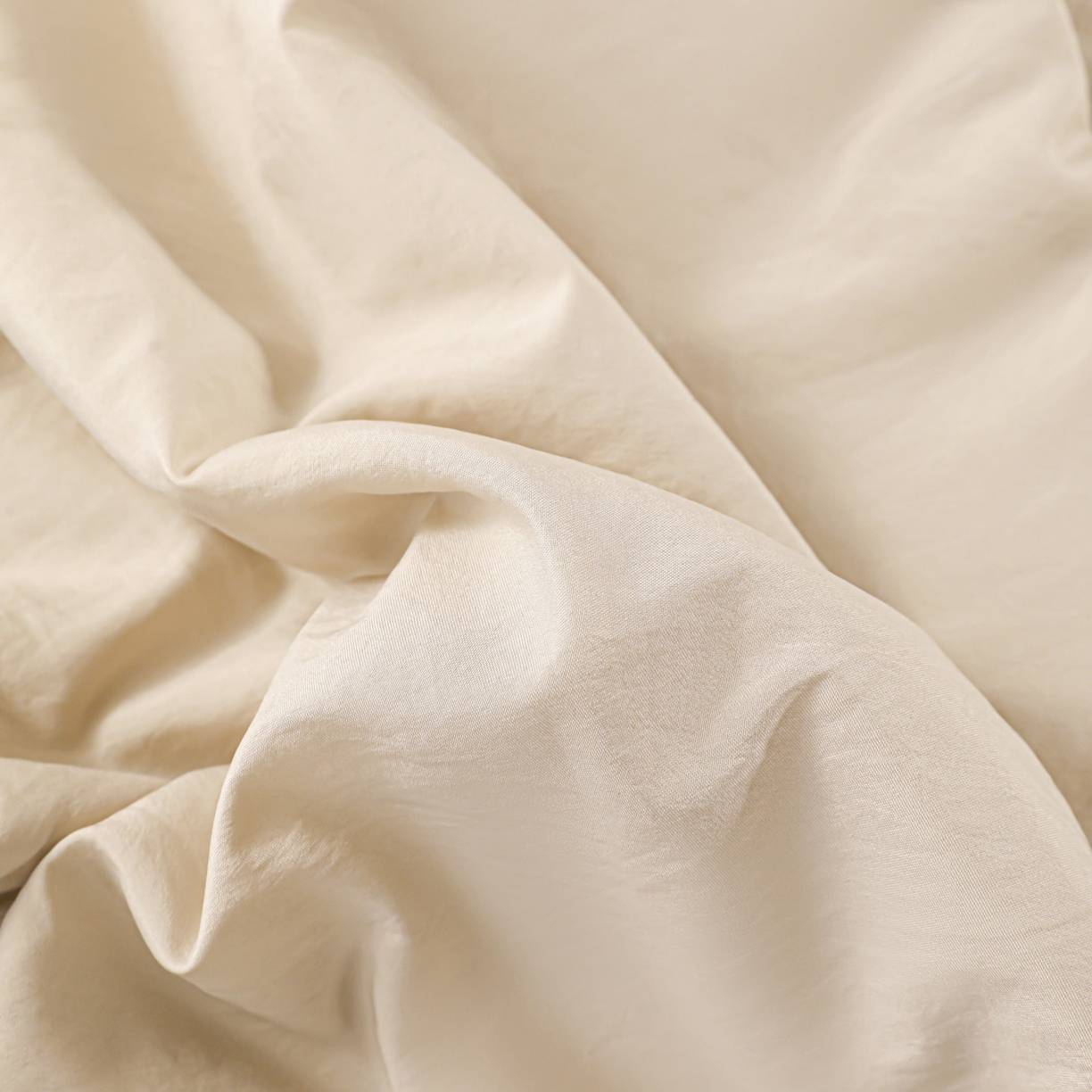 91家纺网 家纺一手货源 找家纺 佳鸿家纺 2026新款A类凉感冰柔丝刺绣手包边夏凉被夏被四件套 提供质检报告 咖+灰小熊