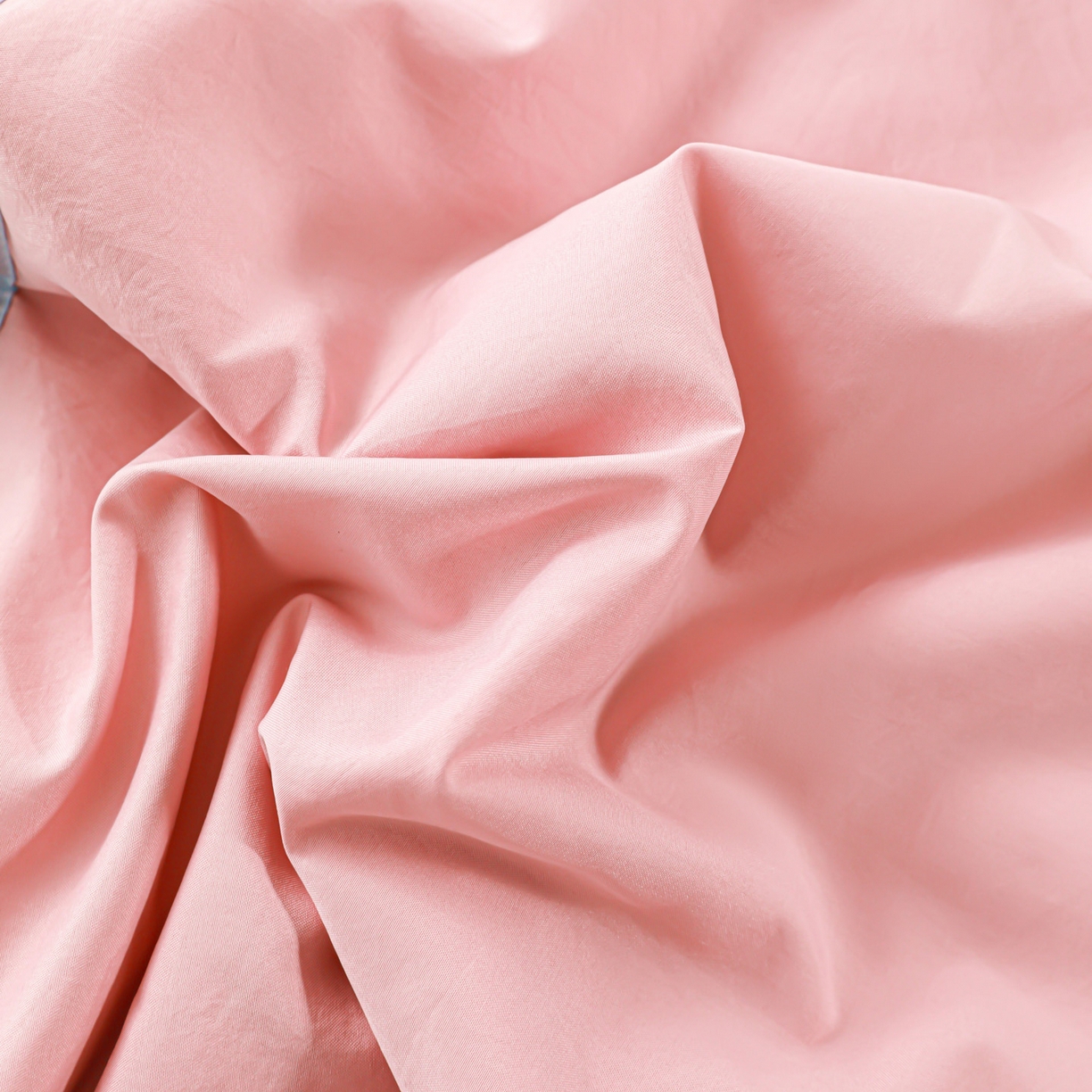 91家纺网 家纺一手货源 找家纺 佳鸿家纺 2026新款A类凉感冰柔丝刺绣手包边夏凉被夏被四件套 提供质检报告 粉蓝kt