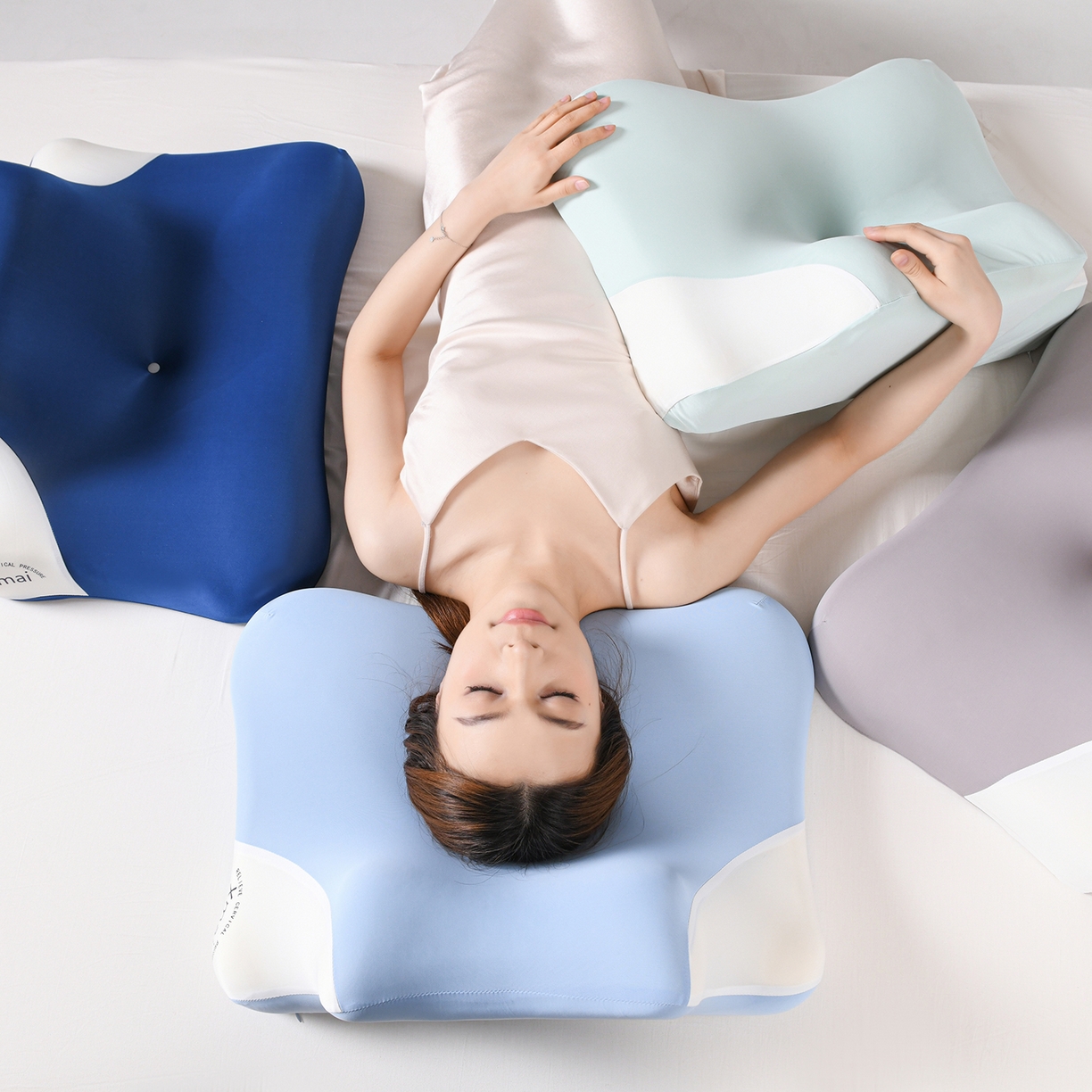 91家纺网 家纺一手货源 找家纺 圣靓家纺 2026新款多功能手机趴睡枕-人体工学床上趴睡枕芯趴着睡觉玩手机神器枕头枕芯  组合图仅供展示不可下单