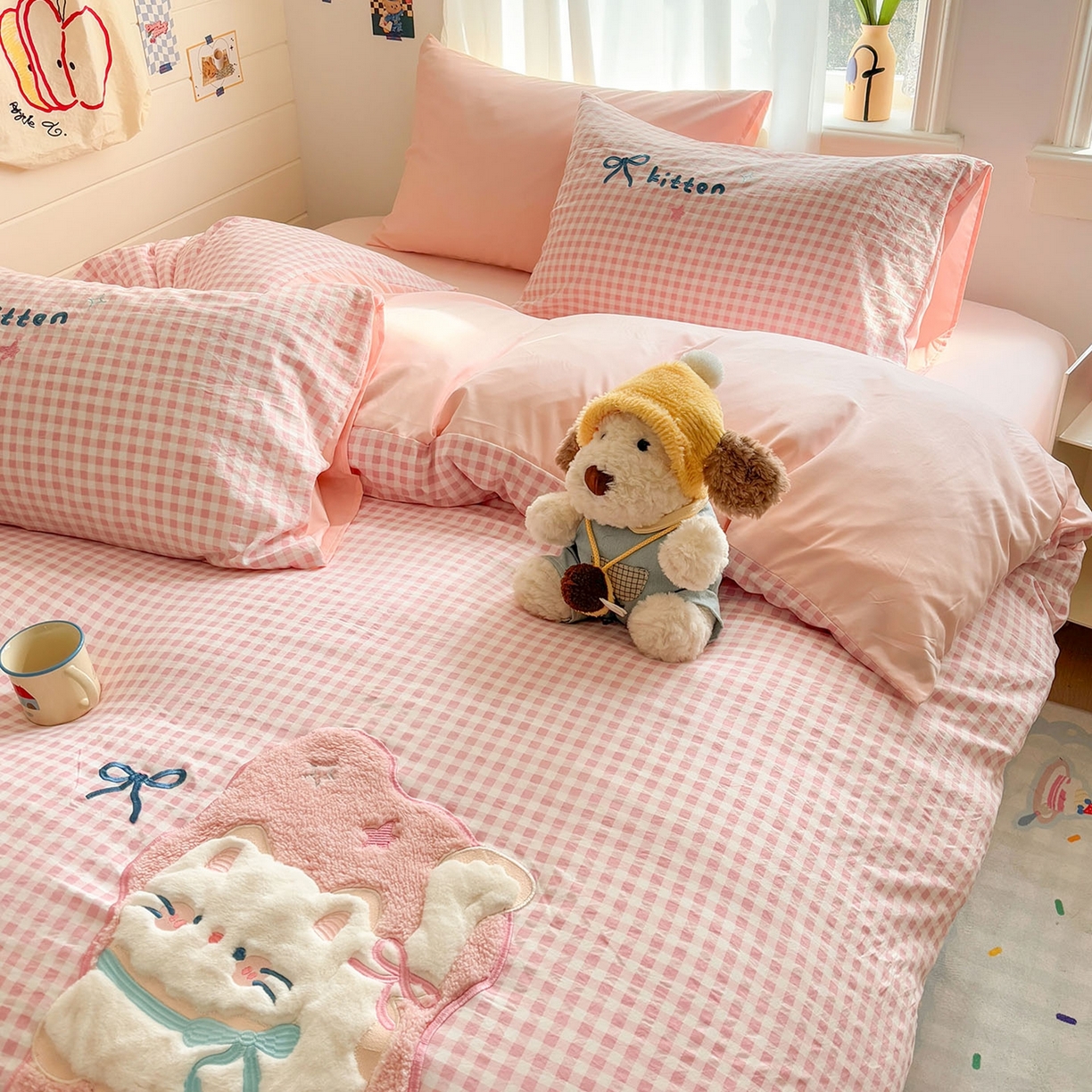 91家纺网 家纺一手货源 找家纺 2026新款卡通刺绣四件套水洗棉毛巾绣三件套学生宿舍被套床笠贴布绣