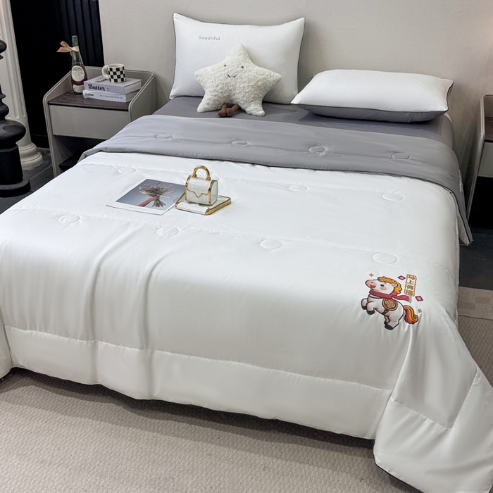 91家纺网 家纺一手货源 找家纺 （总）蕾诺家纺 2026新款冰丝烫画夏被空调被夏凉被 被子被芯