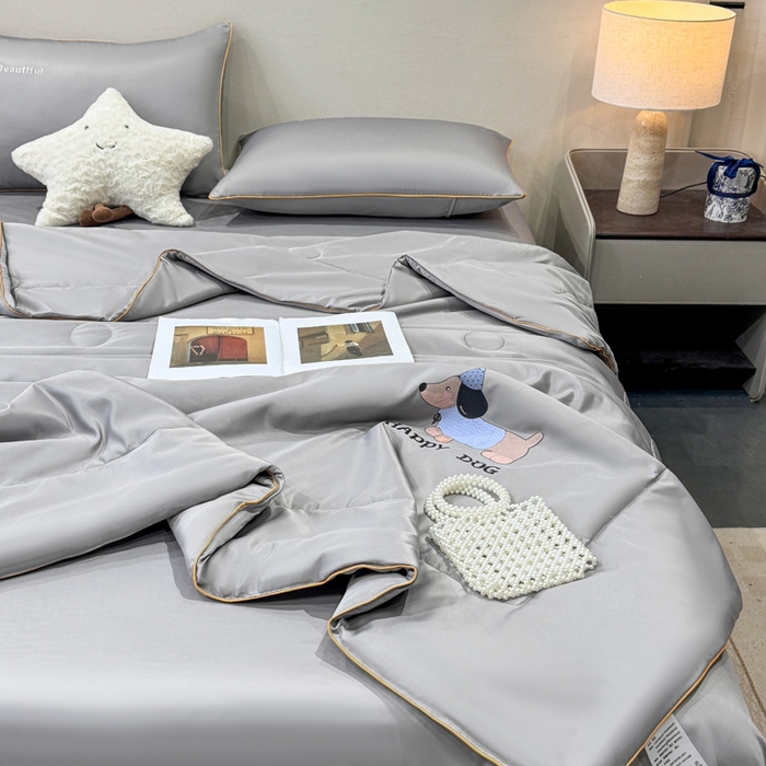 91家纺网 家纺一手货源 找家纺 蕾诺家纺 2026新款冰丝烫画夏被空调被夏凉被 被子被芯 灰色