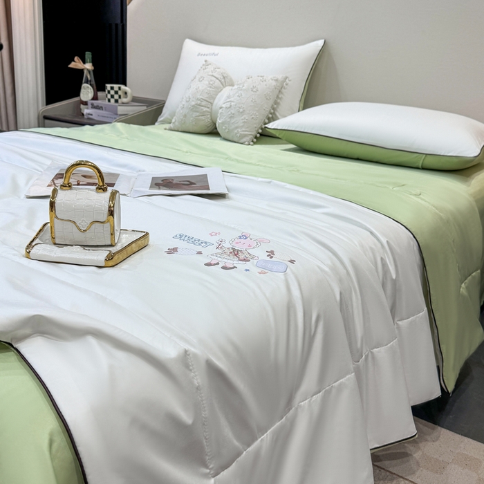 91家纺网 家纺一手货源 找家纺 蕾诺家纺 2026新款冰丝烫画夏被空调被夏凉被 被子被芯 绿白