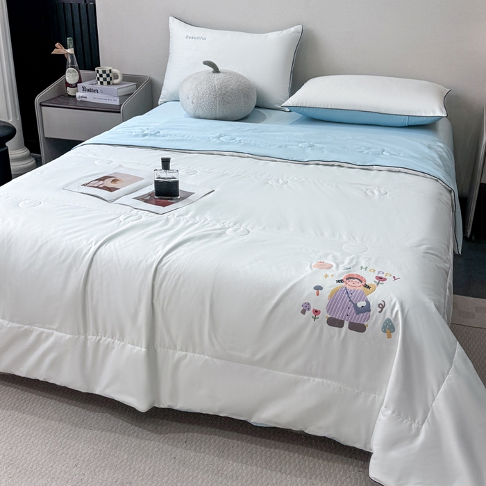 91家纺网 家纺一手货源 找家纺 蕾诺家纺 2026新款冰丝烫画夏被空调被夏凉被 被子被芯 浅蓝白