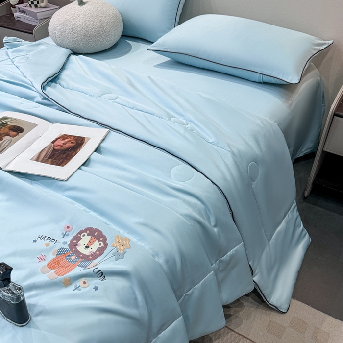 91家纺网 家纺一手货源 找家纺 蕾诺家纺 2026新款冰丝烫画夏被空调被夏凉被 被子被芯 浅蓝