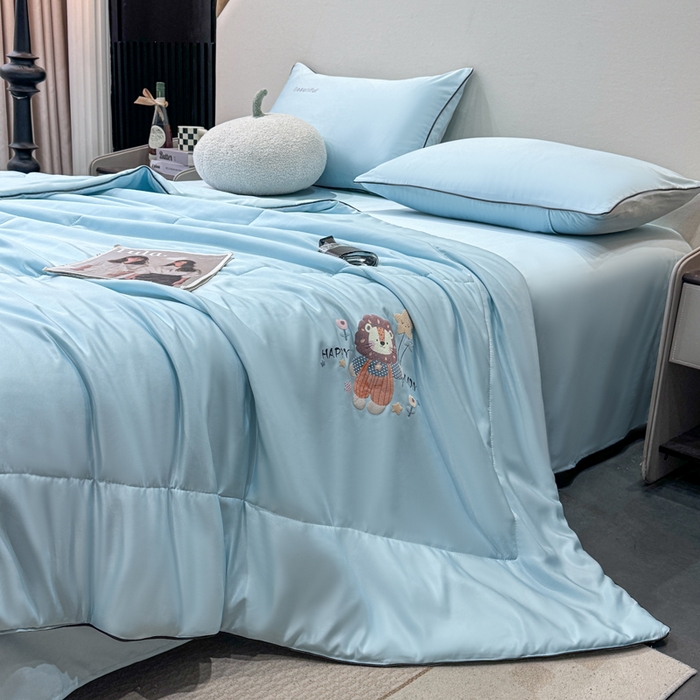 91家纺网 家纺一手货源 找家纺 蕾诺家纺 2026新款冰丝烫画夏被空调被夏凉被 被子被芯 浅蓝