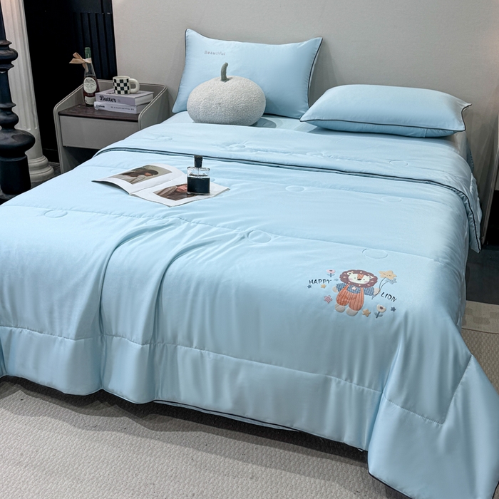 91家纺网 家纺一手货源 找家纺 蕾诺家纺 2026新款冰丝烫画夏被空调被夏凉被 被子被芯 浅蓝