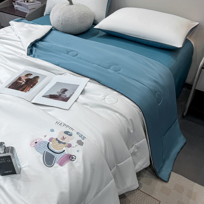 91家纺网 家纺一手货源 找家纺 蕾诺家纺 2026新款冰丝烫画夏被空调被夏凉被 被子被芯 蓝白