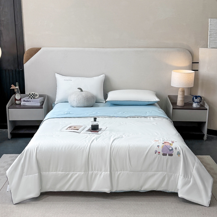 91家纺网 家纺一手货源 找家纺 蕾诺家纺 2026新款冰丝烫画夏被空调被夏凉被 被子被芯 浅蓝白