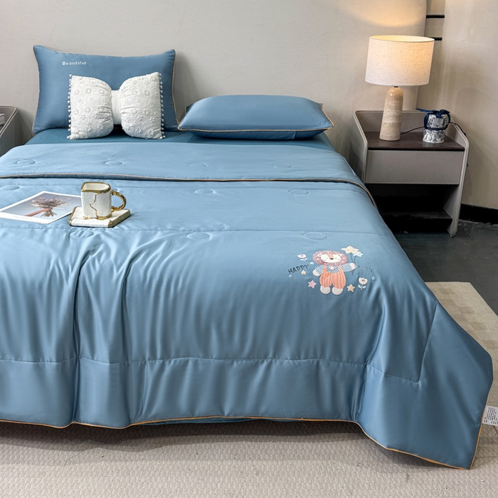 91家纺网 家纺一手货源 找家纺 蕾诺家纺 2026新款冰丝烫画夏被空调被夏凉被 被子被芯 蓝色