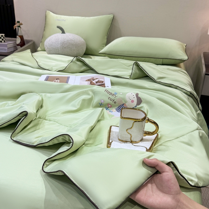 91家纺网 家纺一手货源 找家纺 蕾诺家纺 2026新款冰丝烫画夏被空调被夏凉被 被子被芯 绿色