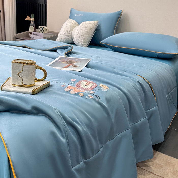 91家纺网 家纺一手货源 找家纺 蕾诺家纺 2026新款冰丝烫画夏被空调被夏凉被 被子被芯 蓝色