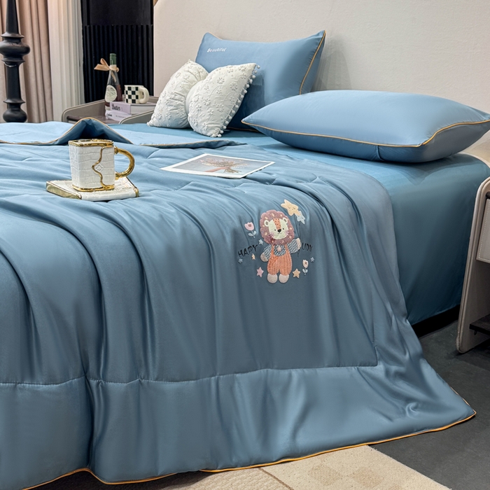 91家纺网 家纺一手货源 找家纺 蕾诺家纺 2026新款冰丝烫画夏被空调被夏凉被 被子被芯 蓝色