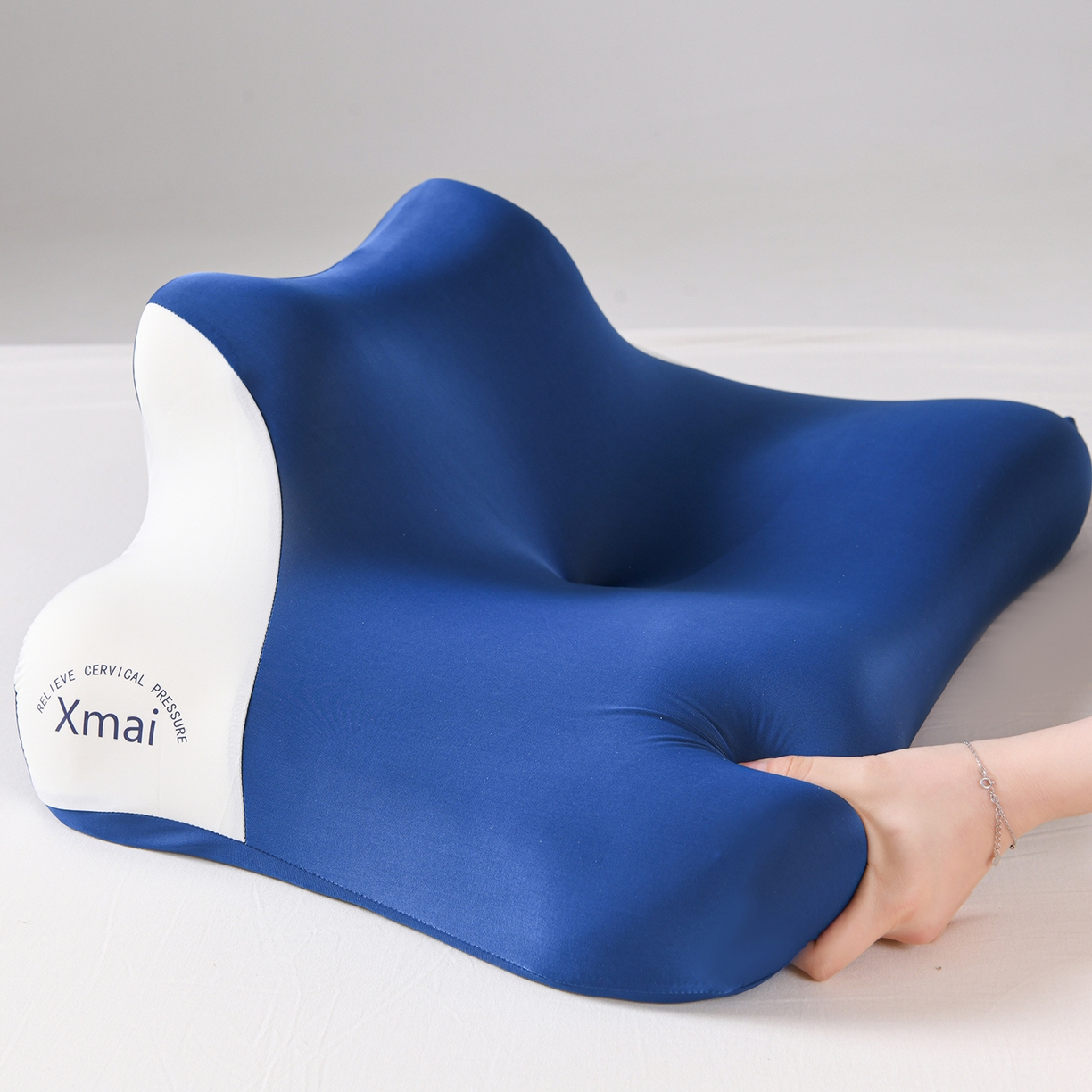 91家纺网 家纺一手货源 找家纺 圣楚家纺 2026新款多功能手机趴睡枕-人体工学床上趴睡枕芯趴着睡觉玩手机神器枕头枕芯 海洋蓝