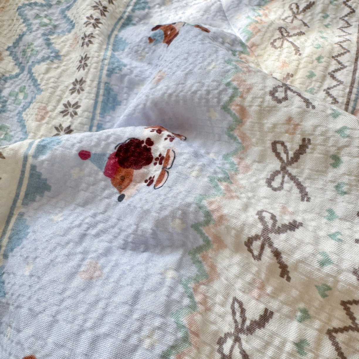 91家纺网 家纺一手货源 找家纺 禾沐 2026新款云感泡芙棉床盖夏被四件套AA款（夏被款） 费尔岛小狗