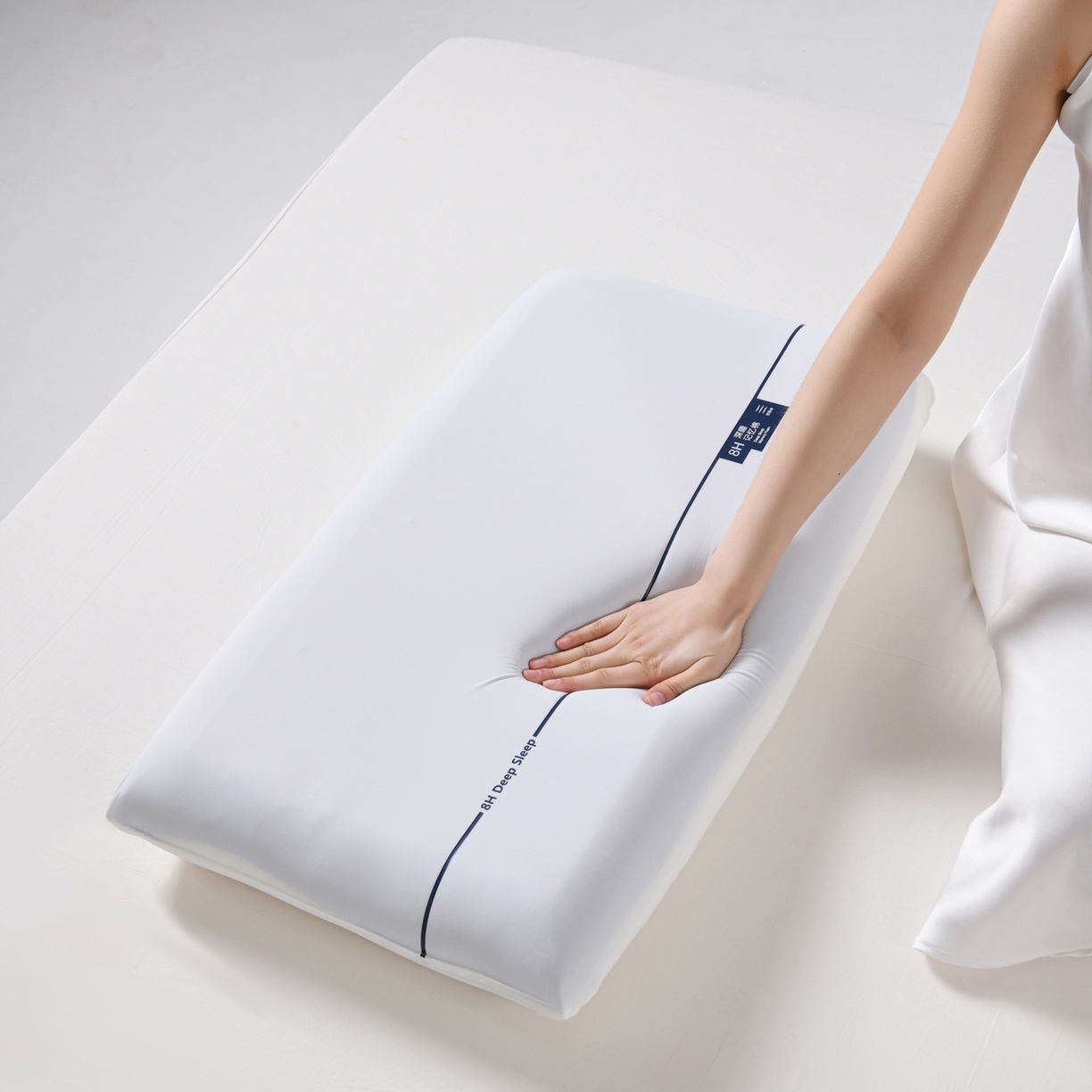 91家纺网 家纺一手货源 找家纺 （总）圣楚家纺 2026新款零压力记忆枕某朵同款酒店记忆棉枕芯深睡眠云朵双芯蓝白Pro零压力记忆棉枕头