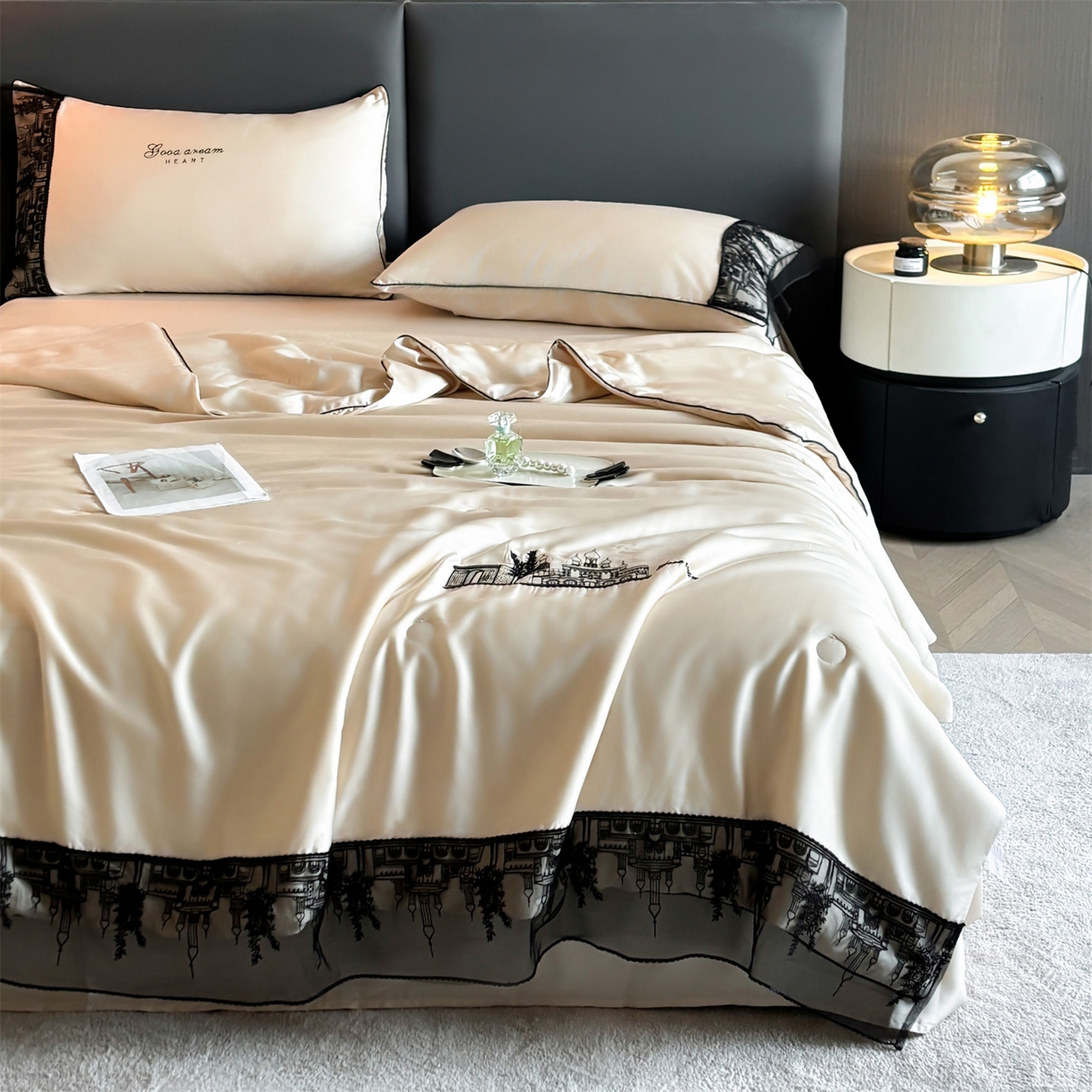 91家纺网 家纺一手货源 找家纺 梵蒂莎 2026新款黑纱城堡系列60s兰精天丝夏被四件套夏凉被空调被被子被芯床单枕套床笠（需要买家秀，加微信 黑纱城堡-居其香槟