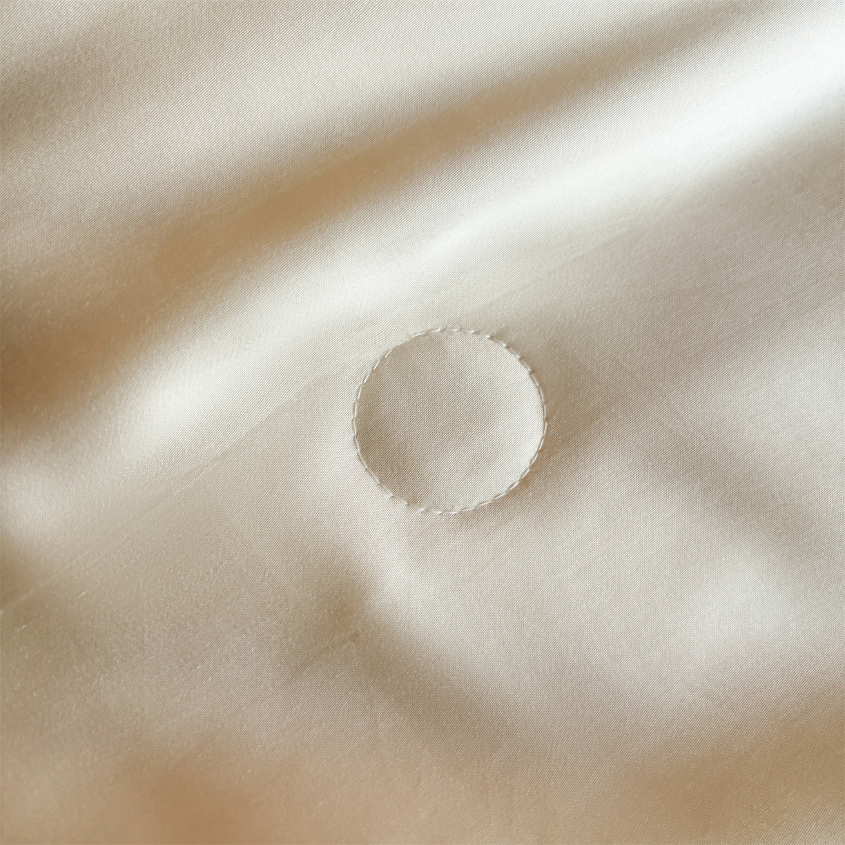 91家纺网 家纺一手货源 找家纺 梵蒂莎 2026新款黑纱城堡系列60s兰精天丝夏被四件套夏凉被空调被被子被芯床单枕套床笠（需要买家秀，加微信 黑纱城堡-居其香槟