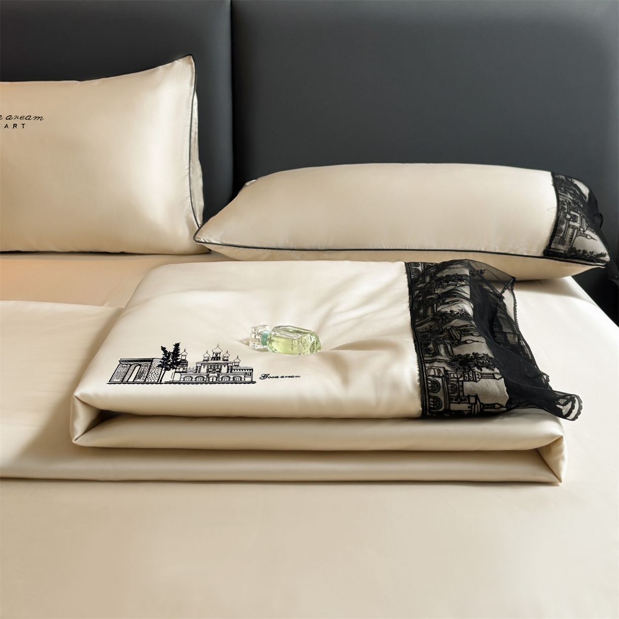 91家纺网 家纺一手货源 找家纺 梵蒂莎 2026新款黑纱城堡系列60s兰精天丝夏被四件套夏凉被空调被被子被芯床单枕套床笠（需要买家秀，加微信 黑纱城堡-居其香槟