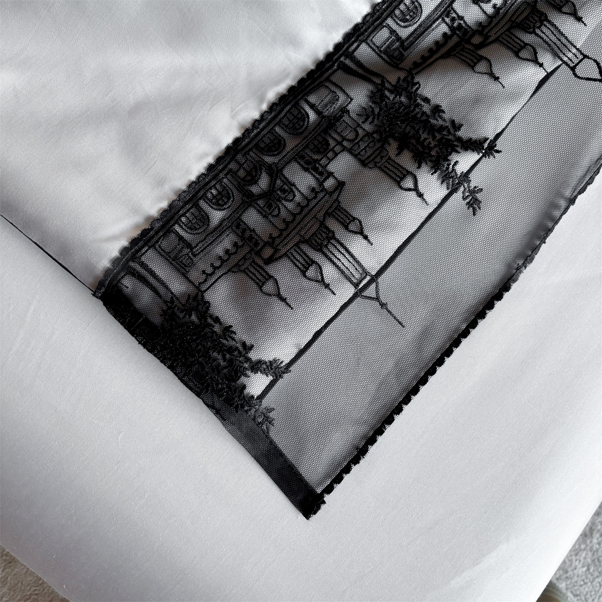 91家纺网 家纺一手货源 找家纺 梵蒂莎 2026新款黑纱城堡系列60s兰精天丝夏被四件套夏凉被空调被被子被芯床单枕套床笠（需要买家秀，加微信 黑纱城堡-浅灰