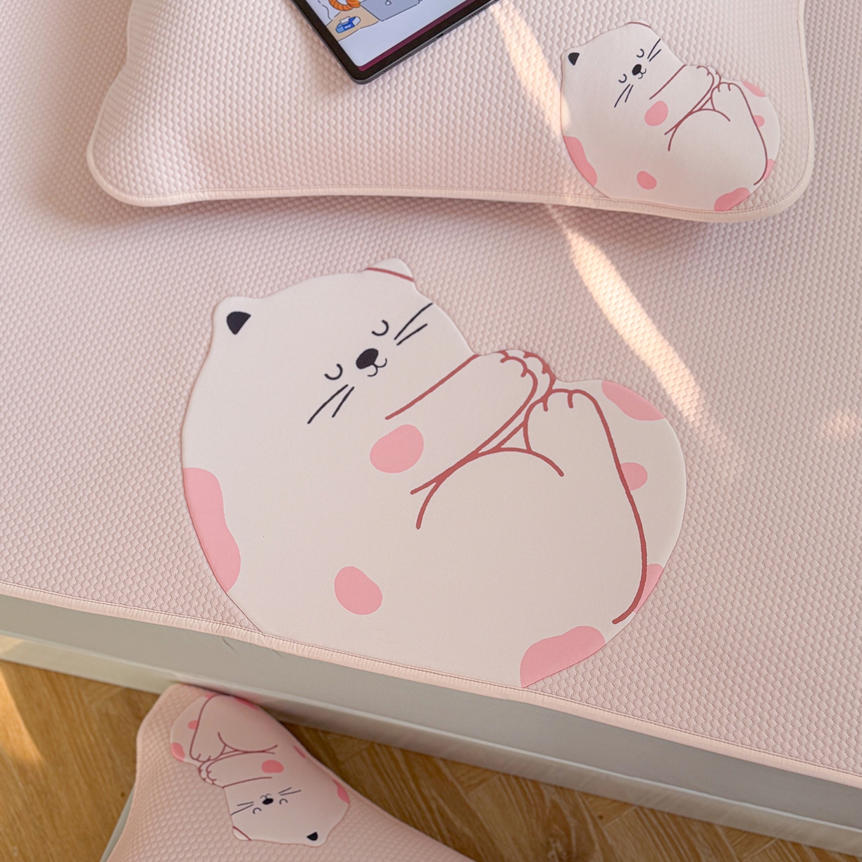 91家纺网 家纺一手货源 找家纺 GUJARY古家丽 2026新款即凉萌趣中分子床笠凉席三件套-风格二 软萌喵