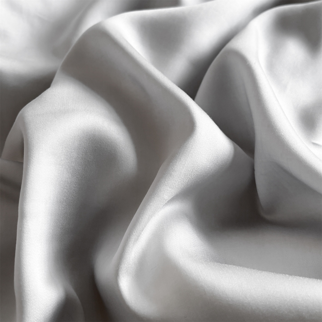 91家纺网 家纺一手货源 找家纺 梵蒂莎 2026新款黑纱城堡系列60s兰精天丝夏被四件套夏凉被空调被被子被芯床单枕套床笠（需要买家秀，加微信 黑纱城堡-浅灰