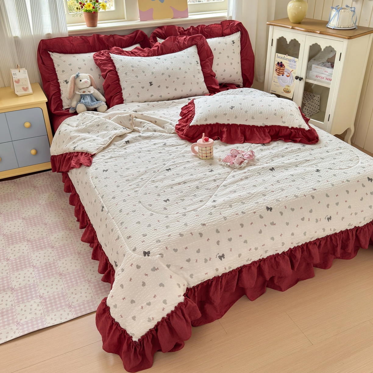 91家纺网 家纺一手货源 找家纺 禾沐 2026新款云感泡芙棉床盖夏被四件套AA款（夏被款） 灰蝴蝶结