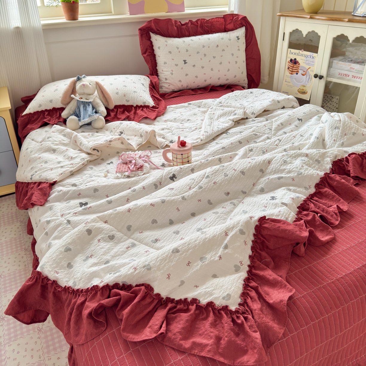 91家纺网 家纺一手货源 找家纺 禾沐 2026新款云感泡芙棉床盖夏被四件套AA款（夏被款） 灰蝴蝶结