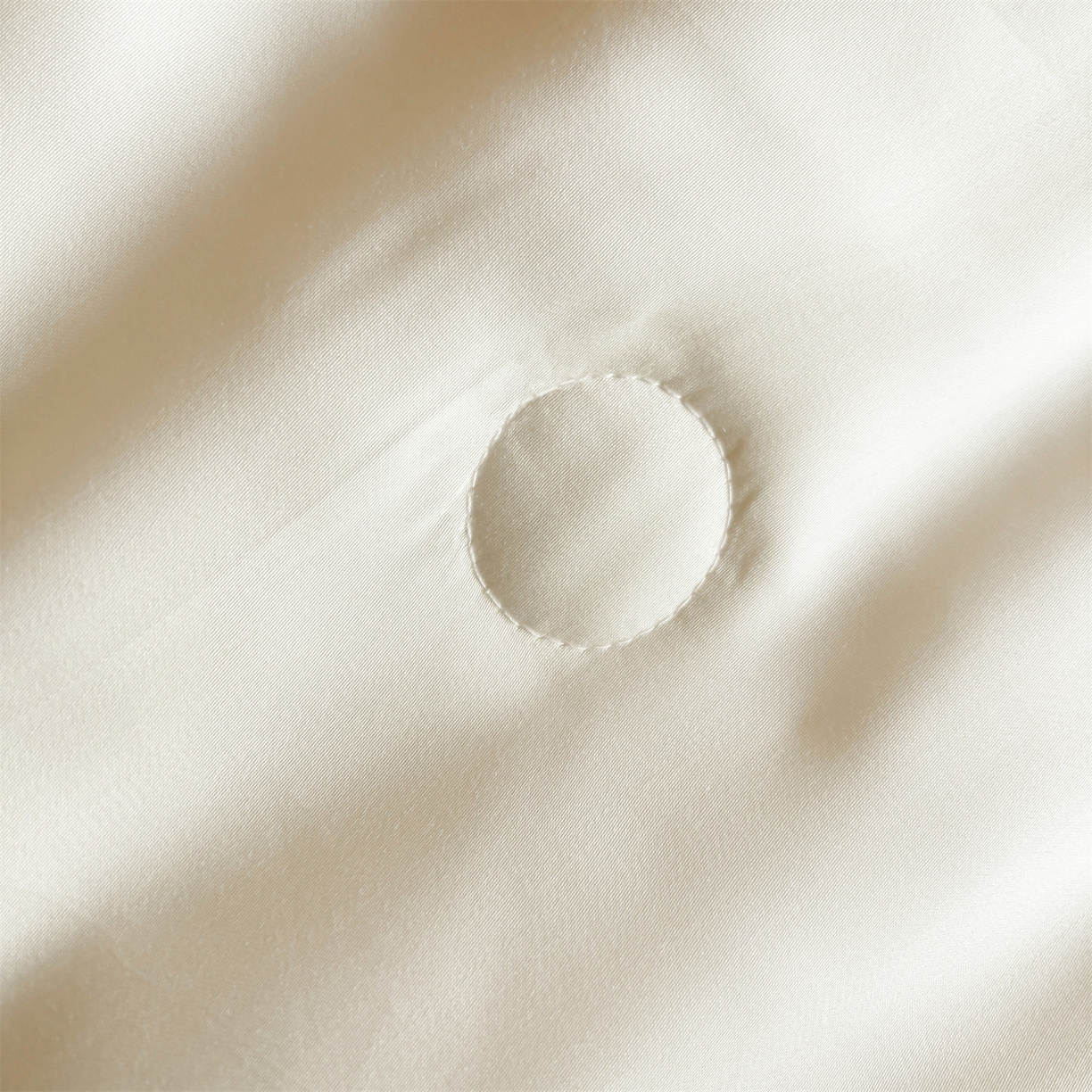 91家纺网 家纺一手货源 找家纺 梵蒂莎 2026新款黑纱城堡系列60s兰精天丝夏被四件套夏凉被空调被被子被芯床单枕套床笠（需要买家秀，加微信 黑纱城堡-元气奶白