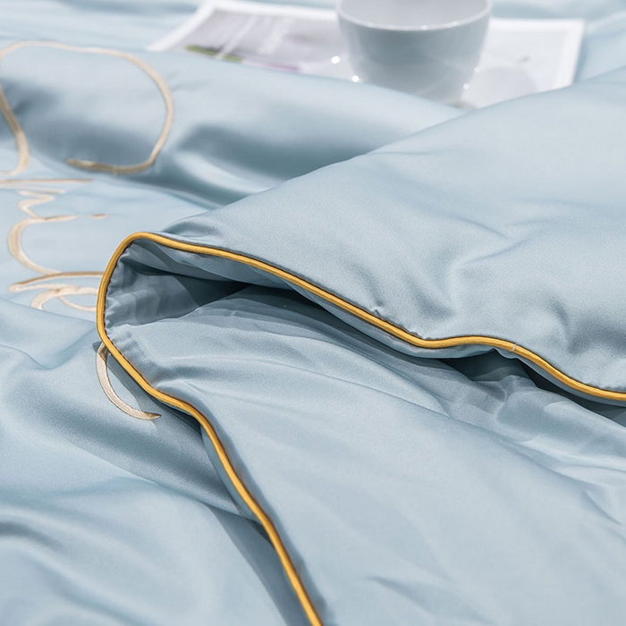 91家纺网 家纺一手货源 找家纺 蕾诺家纺 2026新款冰丝刺绣真丝轻奢简约夏被 被子被芯 潮流-繁星蓝