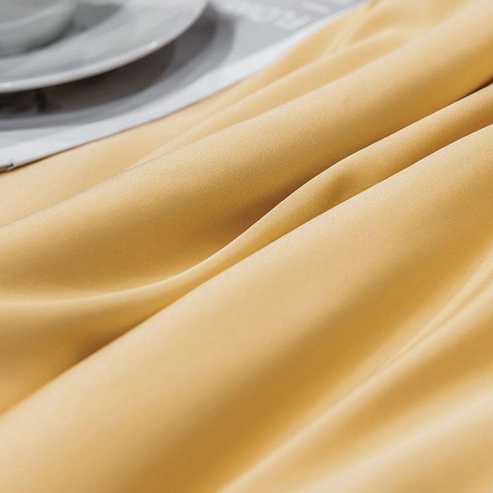 91家纺网 家纺一手货源 找家纺 蕾诺家纺 2026新款冰丝刺绣真丝轻奢简约夏被 被子被芯 潮流-嫩黄