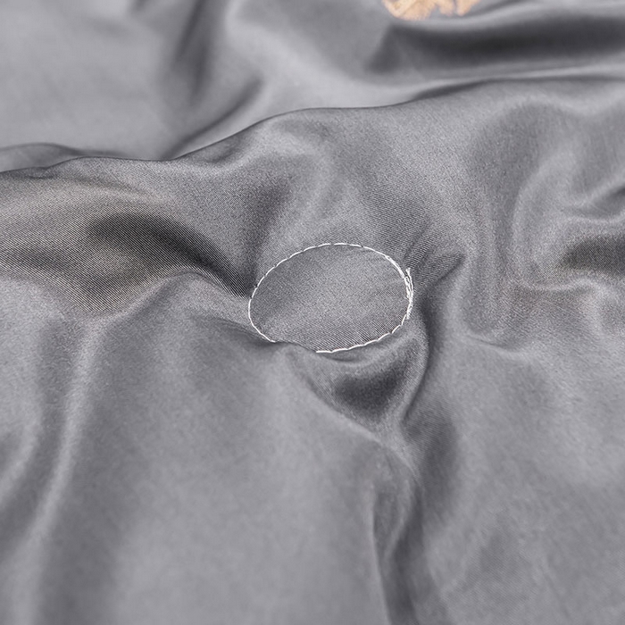91家纺网 家纺一手货源 找家纺 蕾诺家纺 2026新款冰丝刺绣真丝轻奢简约夏被 被子被芯 潮流-高级灰