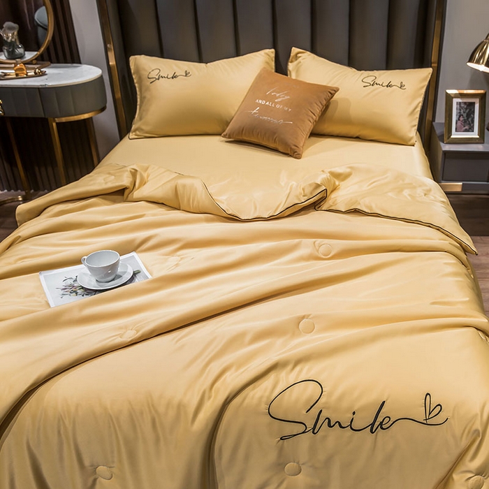 91家纺网 家纺一手货源 找家纺 蕾诺家纺 2026新款冰丝刺绣真丝轻奢简约夏被 被子被芯 潮流-嫩黄