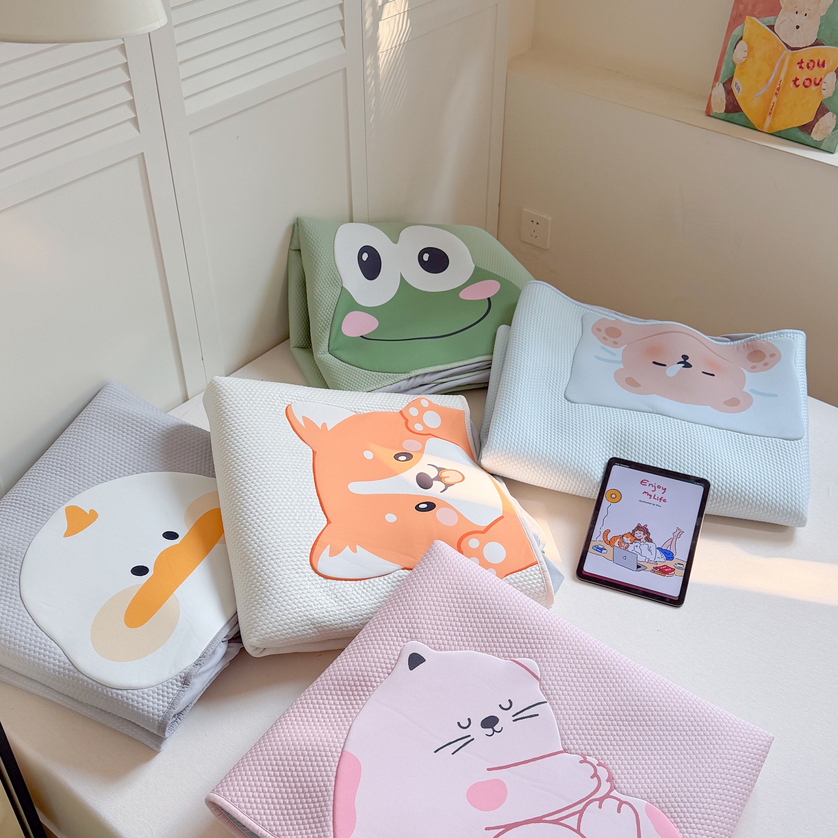 91家纺网 家纺一手货源 找家纺 GUJARY古家丽 2026新款即凉萌趣中分子床笠凉席三件套-风格二 组合图仅展示