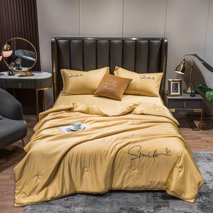 91家纺网 家纺一手货源 找家纺 蕾诺家纺 2026新款冰丝刺绣真丝轻奢简约夏被 被子被芯 潮流-嫩黄