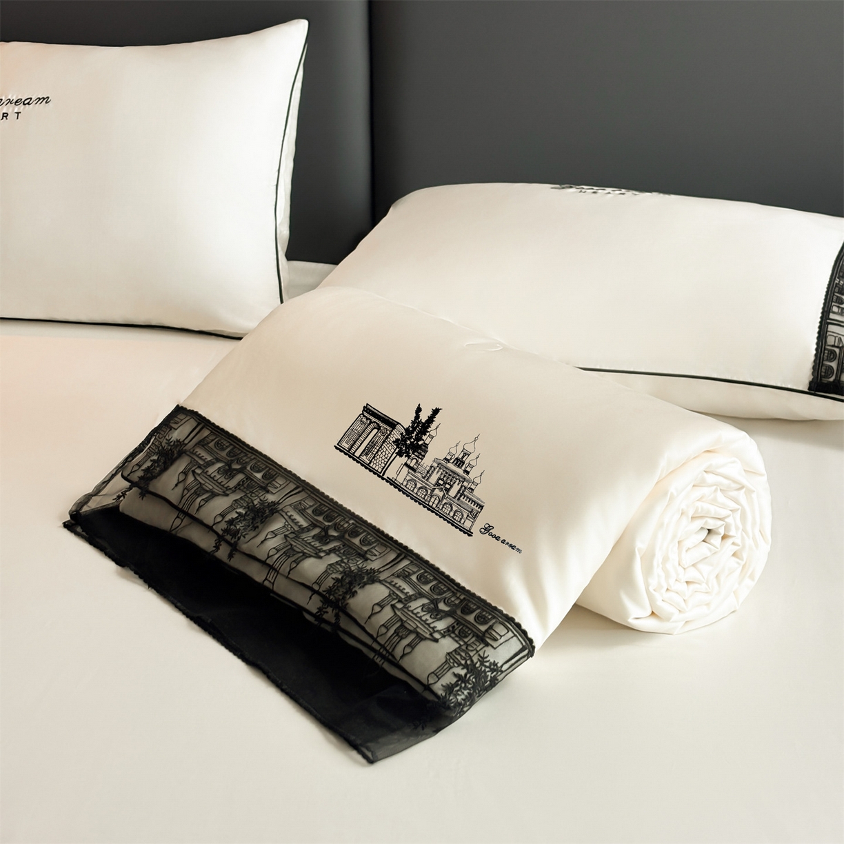 91家纺网 家纺一手货源 找家纺 梵蒂莎 2026新款黑纱城堡系列60s兰精天丝夏被四件套夏凉被空调被被子被芯床单枕套床笠（需要买家秀，加微信 黑纱城堡-元气奶白