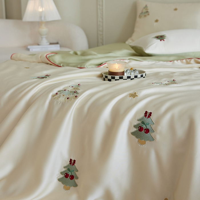 91家纺网 家纺一手货源 找家纺 沐珩家纺 2026新款莱赛尔天丝绣花夏被四件套嵌绳款-萌神系列 夏日礼物