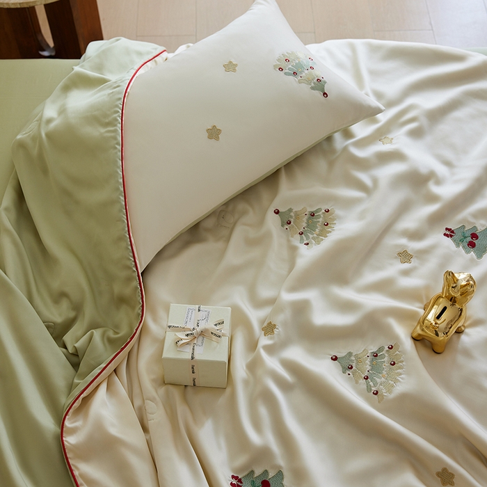 91家纺网 家纺一手货源 找家纺 沐珩家纺 2026新款莱赛尔天丝绣花夏被四件套嵌绳款-萌神系列 夏日礼物