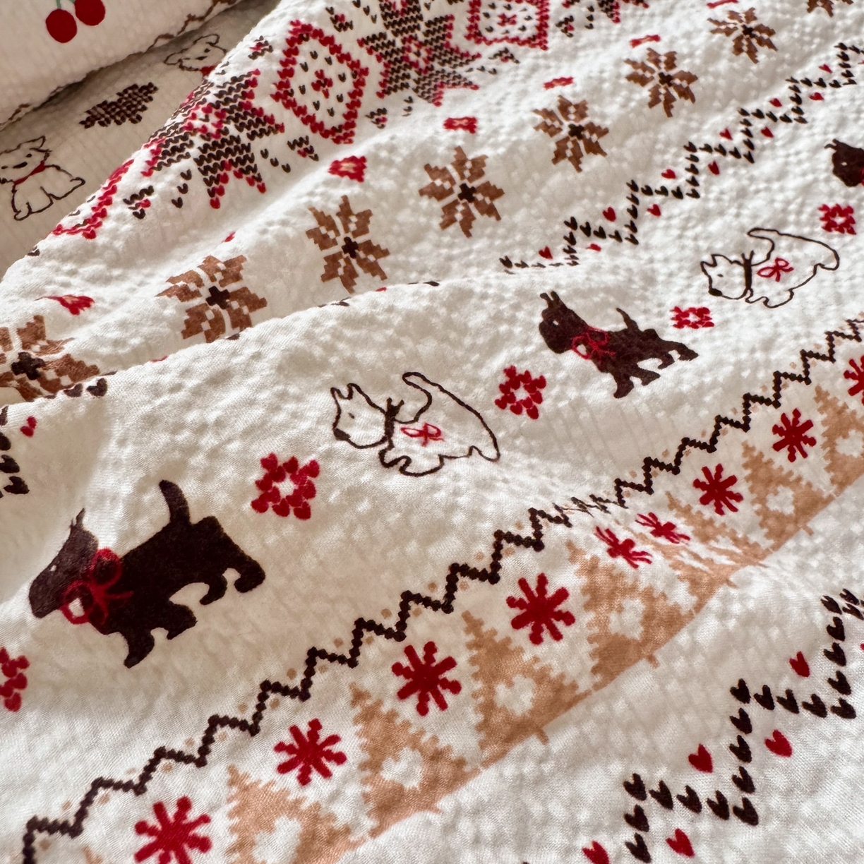 91家纺网 家纺一手货源 找家纺 禾沐 2026新款云感泡芙棉床盖夏被四件套AA款（夏被款） 萌物条条